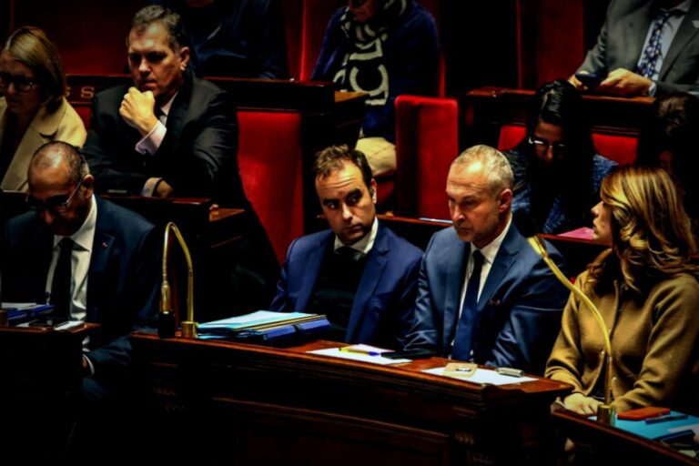 Budget 2026 : La taxe Zucman rejetée, des doutes chez le PS