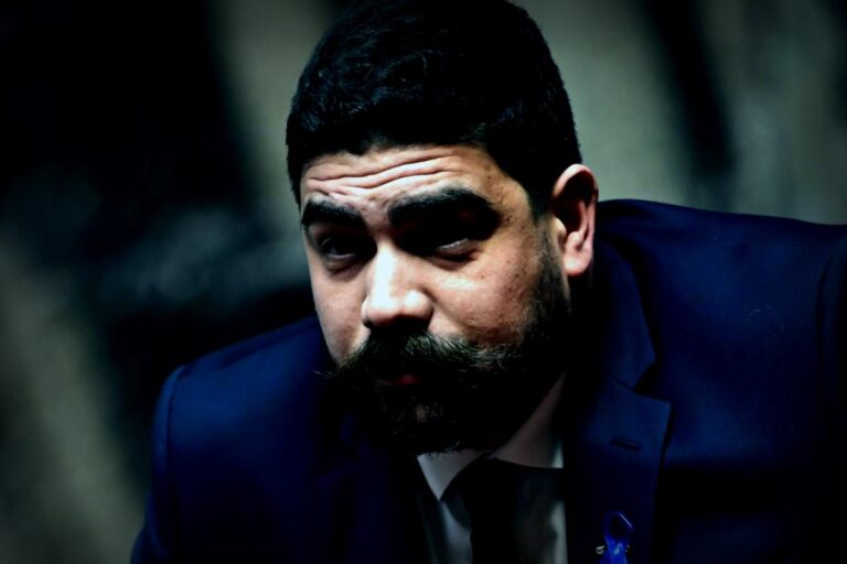 Guillaume Kasbarian exprime son soutien à Javier Milei, une controverse grandissante