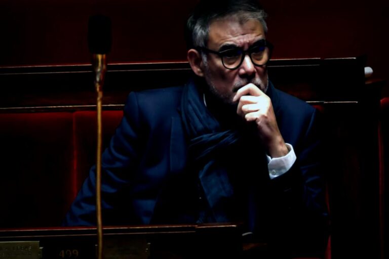 Olivier Faure défend la position du PS sur le budget : « Nous ne soutiendrons jamais le président »