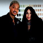 Cher répond sans détour aux critiques sur son couple plus jeune : « Et alors ? »