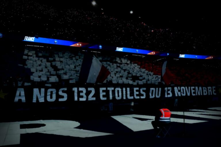 Émotion au Parc des Princes : un hommage touchant aux victimes des attentats de novembre