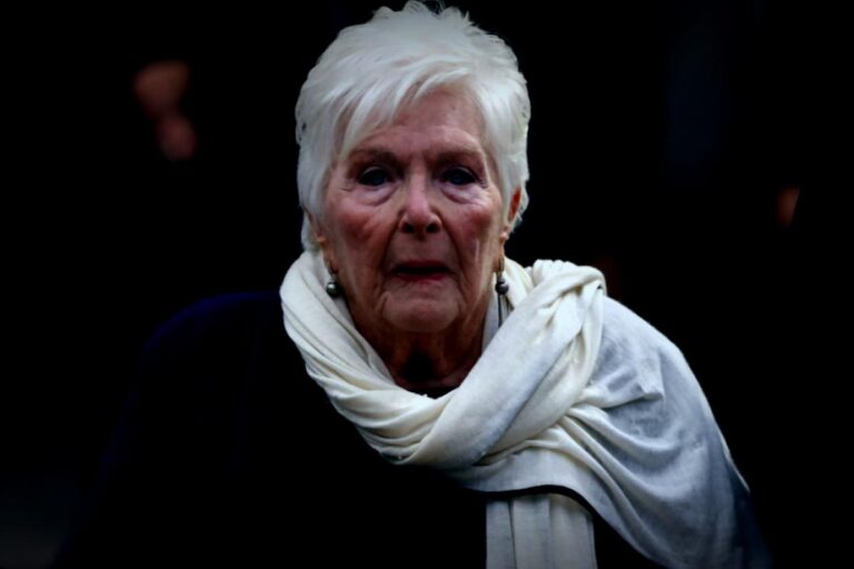 Line Renaud s’emporte contre Trump sur RTL : « C’est une cloche ! »