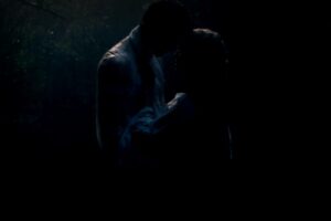 Hurlevent : Une passion brûlante entre Margot Robbie et Jacob Elordi dans la dernière bande-annonce