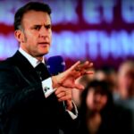 Macron propose une action rapide contre les fausses informations sur les réseaux sociaux