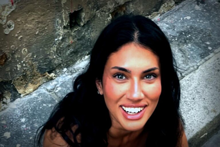 La’Tecia Thomas : la mannequin curvy qui fait sensation sur les réseaux