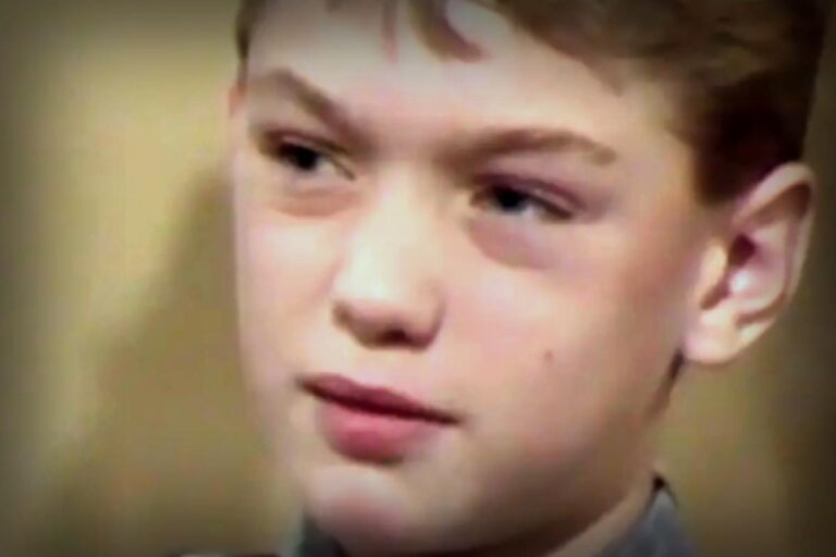 Cet acteur anglais que vous connaissez : sa première télé, c’était il y a 41 ans !